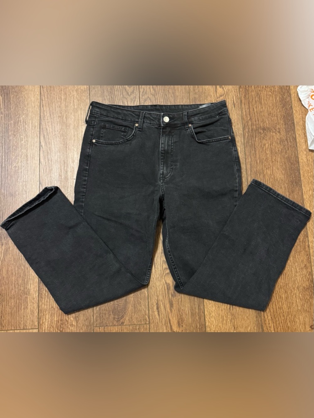 H&M Women's Straight Leg Jeans in Black